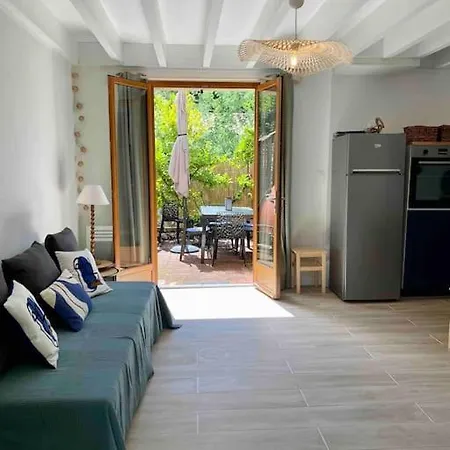 Nyaraló Agreable Maison Renovee