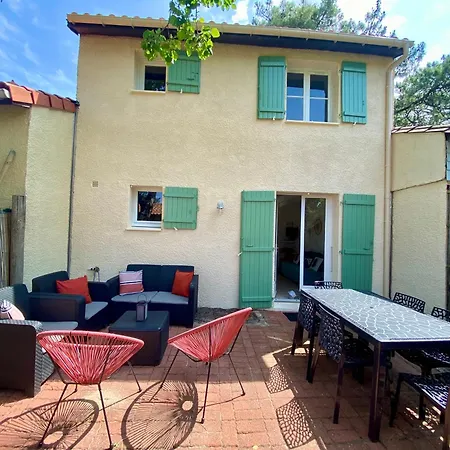 Agreable Maison Renovee Nyaraló *